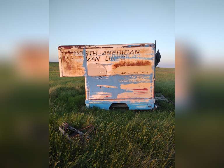 Enclosed Truck Box