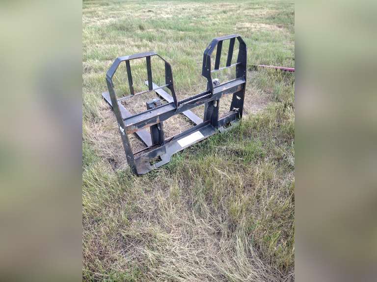 Bobcat Pallet Forks