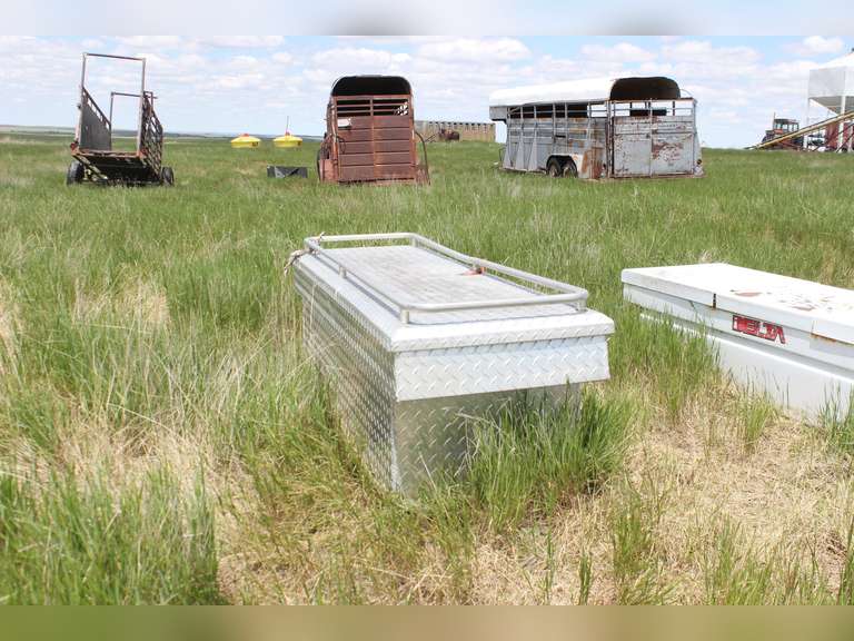Delta Aluminum Pickup Toolbox