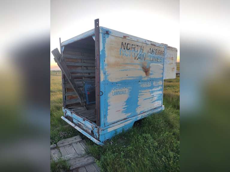 Enclosed Truck Box