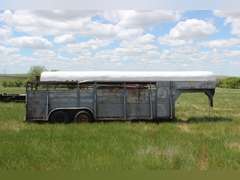 Flying-L Horse Trailer