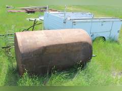 300 Gallon Tank w/ holes
