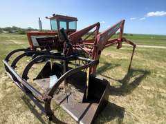 Farmhand F235 Loader w/ Bucket & Grapple