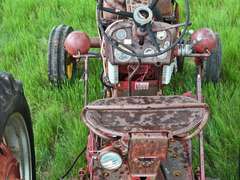 Farmall 560 Tractor