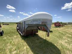 Flying-L Horse Trailer