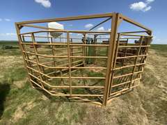 Box S Calving Pen w/ Reel Tuff Head Catch