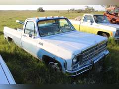 GMC Sierra Classic 1500 w/ Toolbox