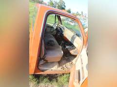 Chevy Custom Deluxe 20 - Orange