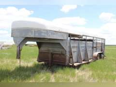 Flying-L Horse Trailer