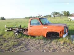 Chevy Custom Deluxe 20 - Orange