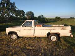 Chevy Custom Deluxe 10 Pickup w/ Toolbox
