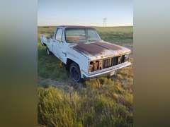 Chevy Custom Deluxe 10 Pickup w/ Toolbox