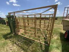 Box S Calving Pen w/ Reel Tuff Head Catch