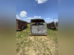 Flying-L Horse Trailer