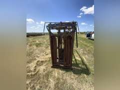 REAL-TUFF Manual Squeeze Chute