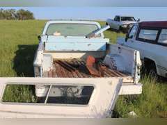 GMC Sierra Classic 1500 w/ Toolbox