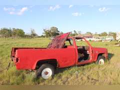 Chevy Custom Deluxe 20 - Red