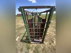 REAL-TUFF Manual Squeeze Chute