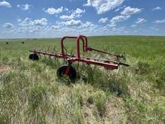 Tonutti Side Delivery 9 Wheel Rake