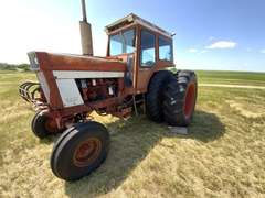 International 966 Tractor