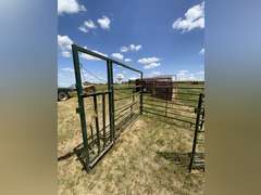 Vern's Maternity Head Catch Gate