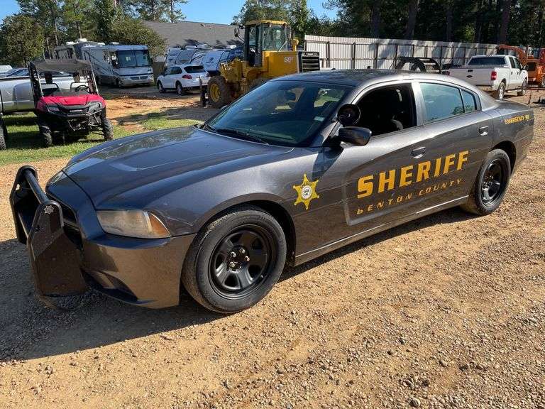 2013 Dodge Charger 4 Door Police Sedan (202,101 Miles)-Not Running