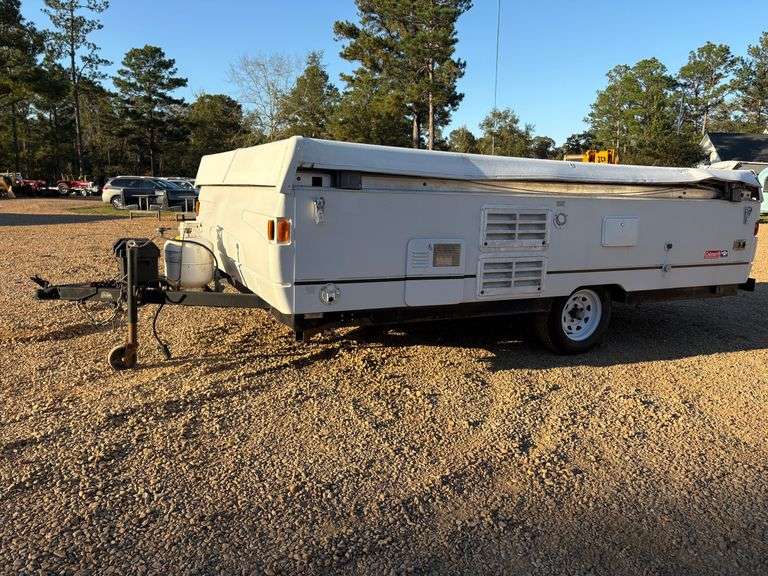 2017 Fleetwood Pop-Up Camper