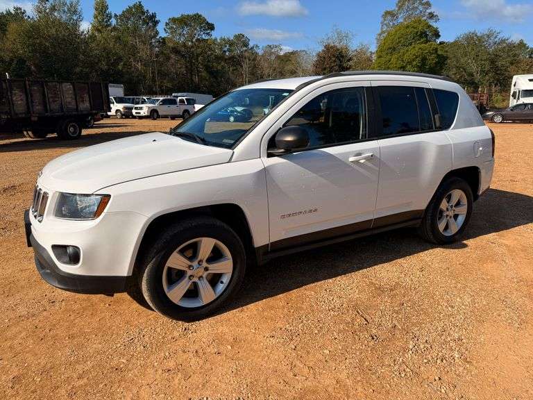 2016 Jeep Compass Sport 4x4 4 Door SUV (123,531 Miles)