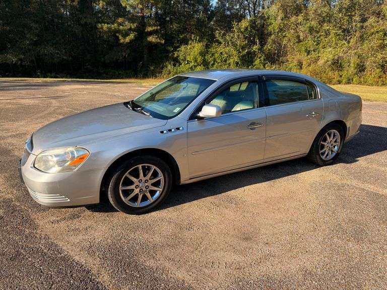 2007 Buick Lucerne CXL 4 Door Sedan (187,556 Miles)