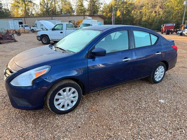 2018 Nissan Versa SV 4 Door Sedan (121,462 Miles)