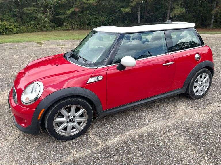 2013 Mini Cooper S Hardtop 2 Door Sedan (102,995 Miles)