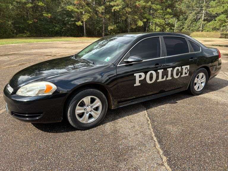 2013 Chevrolet Impala Police Sedan (121,799 Miles)