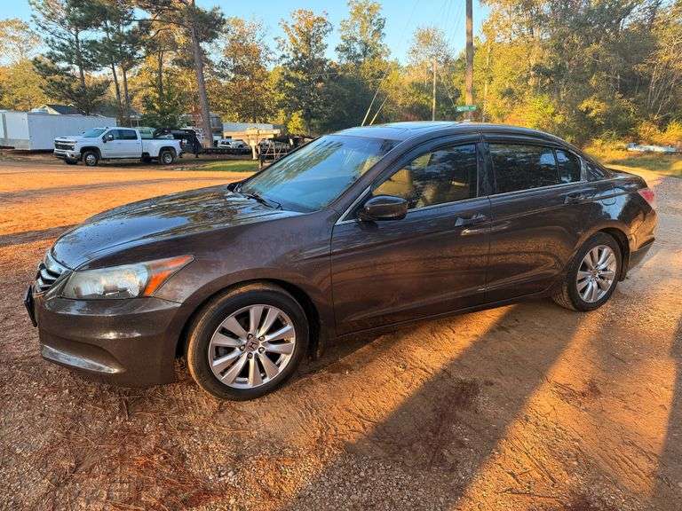2012 Honda Accord EX-L 4 Door Sedan (192,209 Miles)