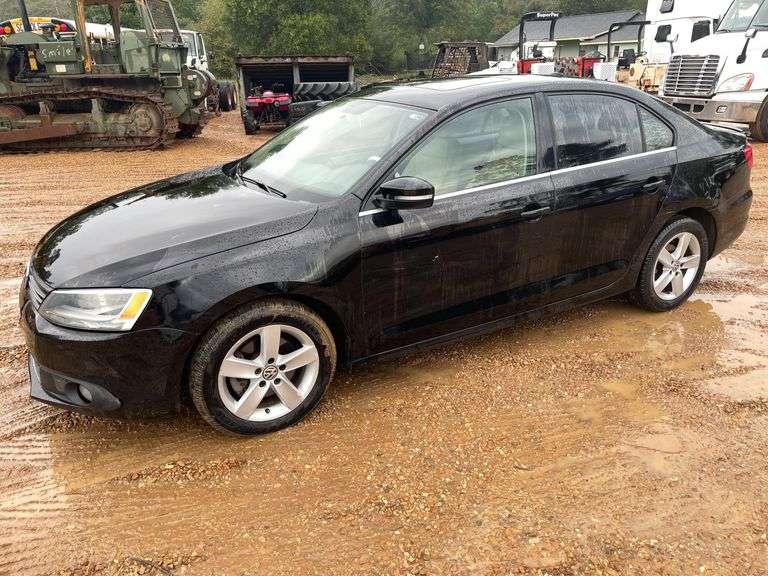 2012 Volkswagen Jetta 4 Door Diesel Sadan (182,209 Miles)