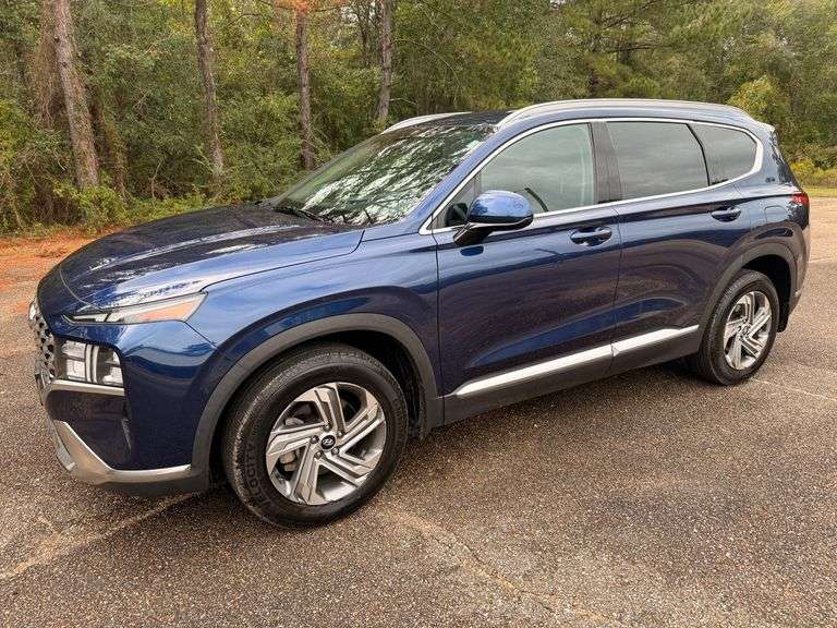 2022 Hyundai Santa Fe 4 Door SUV (88,876 Miles)