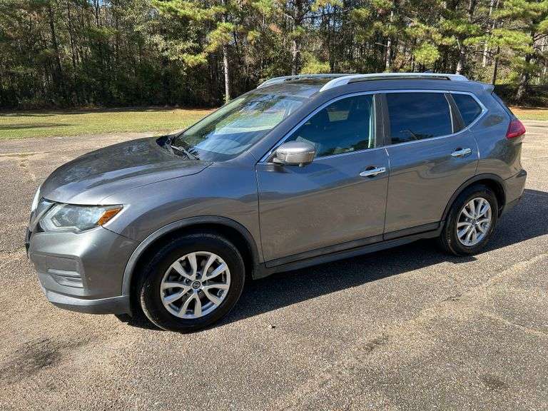 2017 Nissan Rogue SV Hybrid 4 Door SUV (119,332 Miles)