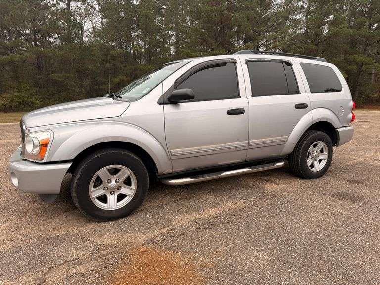 2005 Dodge Durango SLT 4 Door SUV (133,451 Miles)