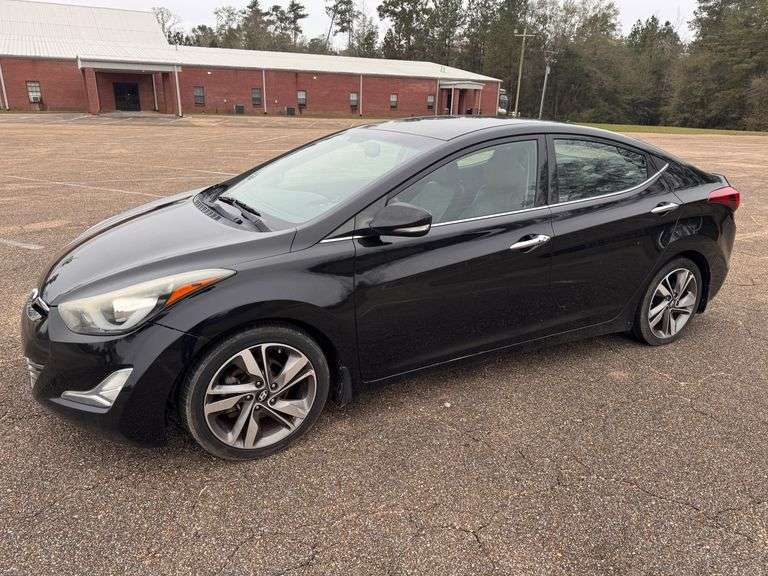 2016 Hyundai Elantra Limited 4 Door Sedan - 188K Miles