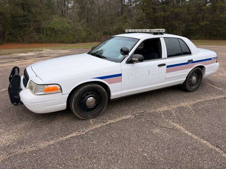 2008 Ford Crown Victoria Police 4 Door Sedan (Miles Not Showing)