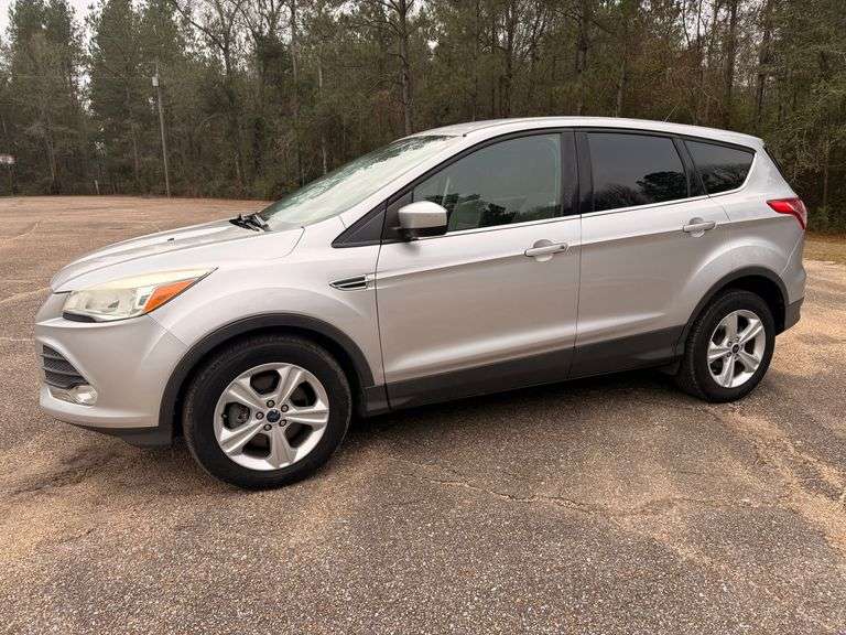 2016 Ford Escape SE 4 Door SUV (187,760 Miles)