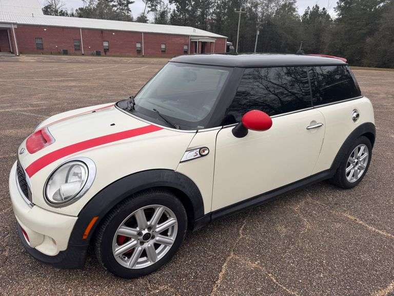2012 Mini Cooper 2 Door Hard Top Hatchback (103,945 Miles)