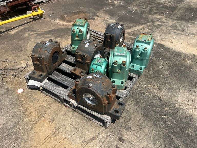 (8) Split Pillow Block Bearing Housing