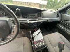 2007 Ford Crown Victoria Police Car (239,352 Miles)