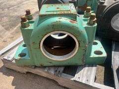 (8) Split Pillow Block Bearing Housing
