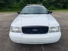 2007 Ford Crown Victoria Police Car (239,352 Miles)