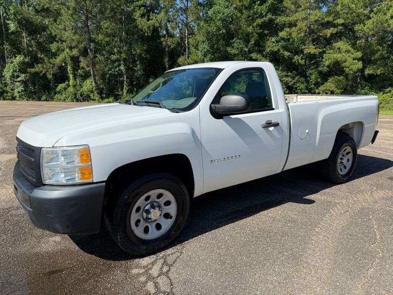 2013 Chevrolet Silverado 1500 Single Cab Pickup (232,180 Miles)