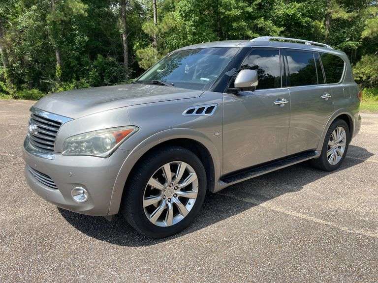 2014 Infiniti QX80 4 Door 4WD SUV (219,085 Miles)