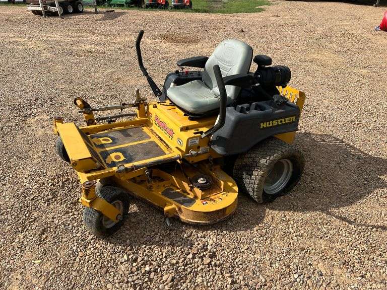 Hustler Fastrak Super Duty 48" Zero Turn Mower (1,082 Hours)