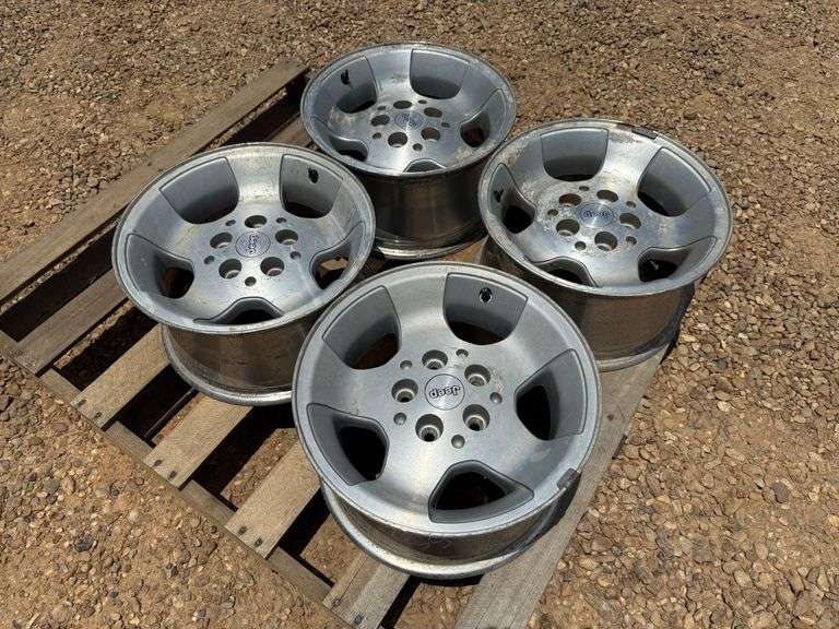 (4) Jeep 16" Rims
