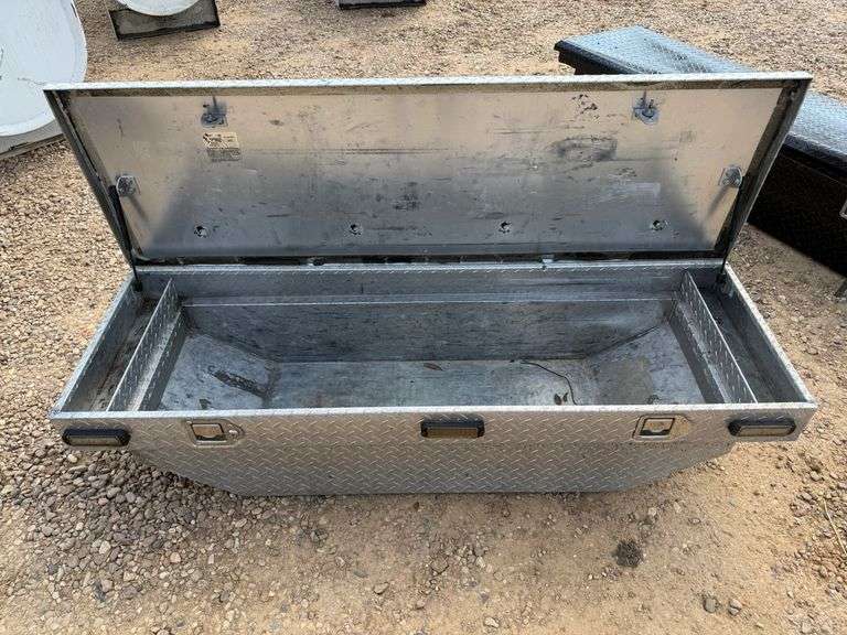Truck Mounted Diamond Plate Toolbox